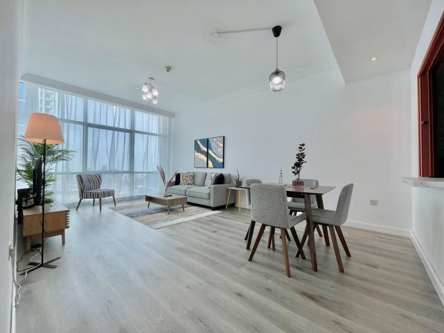 Bright And Stylish 1bed Near Metro Apartment Dubai