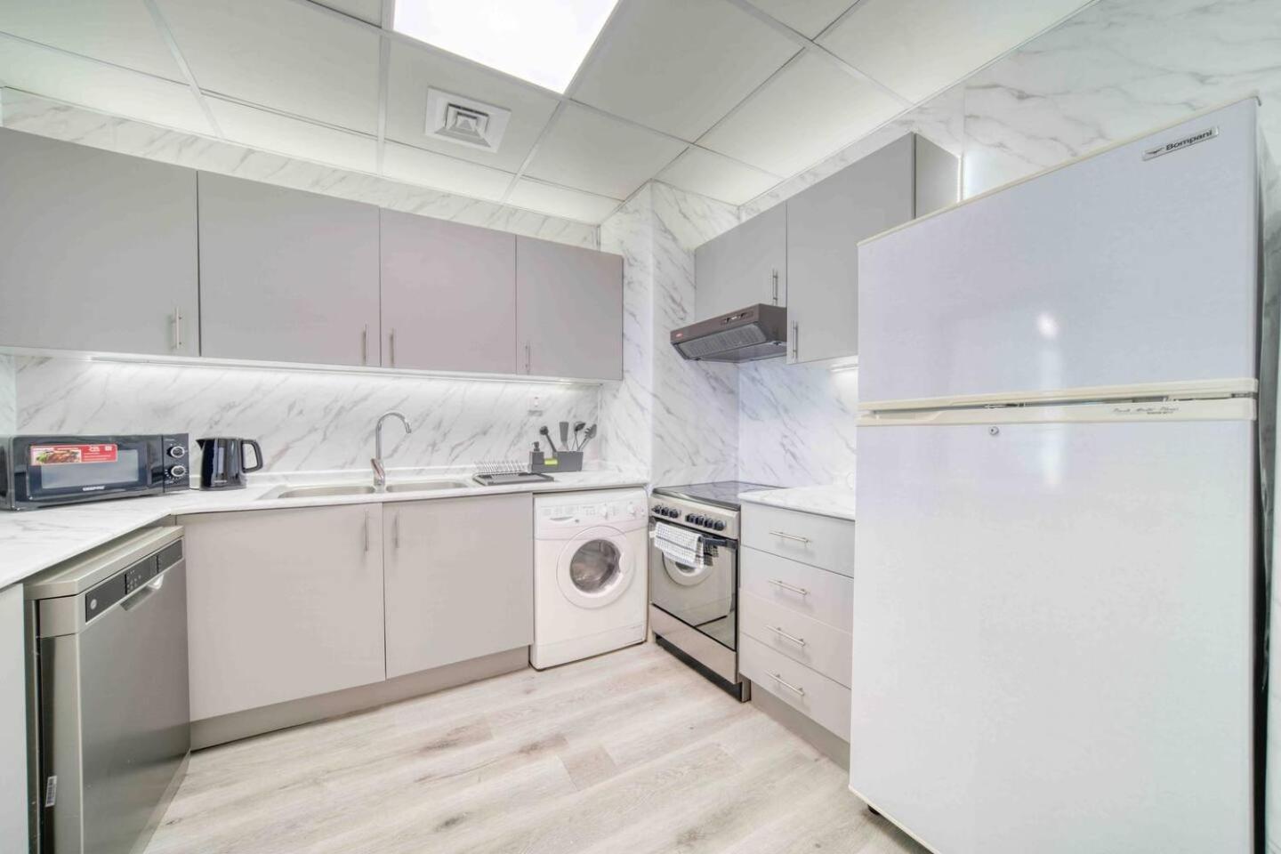 Bright And Stylish 1bed Near Metro Dubai